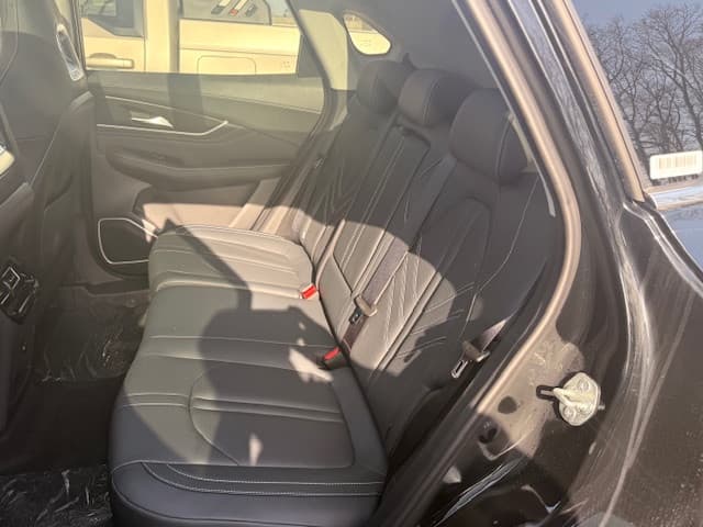 Forthing T5 EVO 1.5 TURBO, Foto 6 de 11