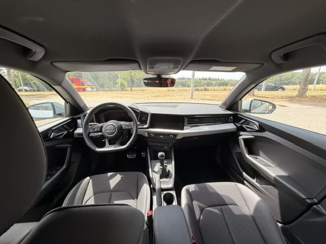 Audi A1 3.0 TFSI ADVANCED S-LINE, Photo 2 of 5