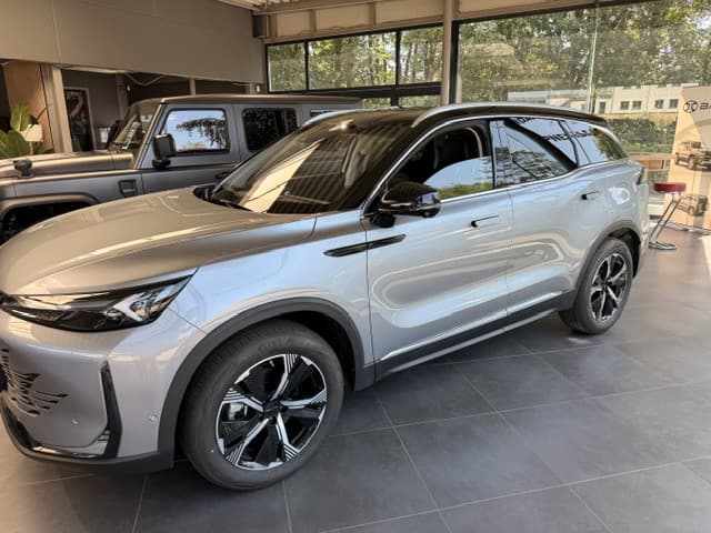 BAIC X75 1.5 TURBO LUXURY, Photo 1 of 7