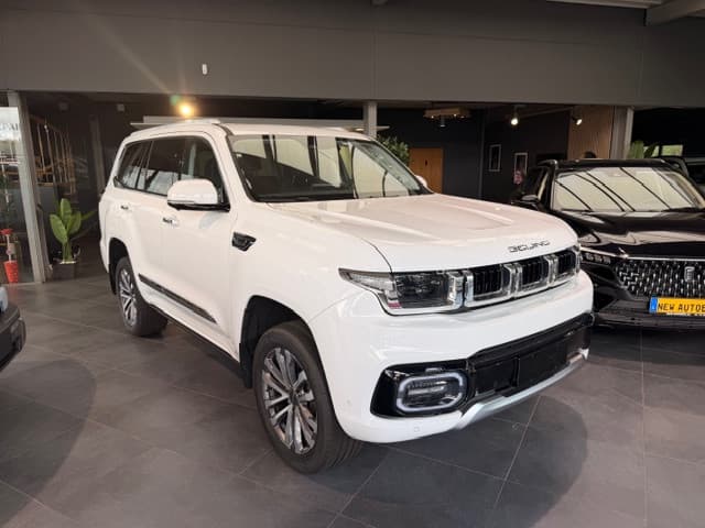 BAIC BJ60 2.0 TURBO 4WD FLAGSHIP, Foto 2 von 8