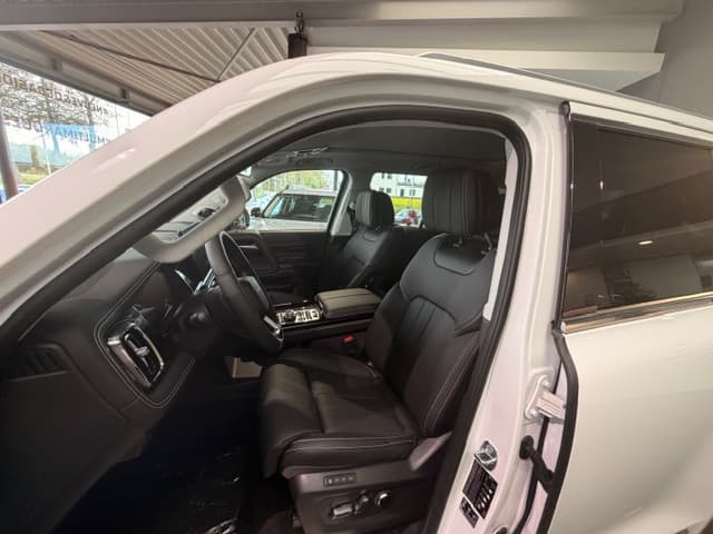 BAIC BJ60 2.0 TURBO 4WD FLAGSHIP, Foto 6 von 8