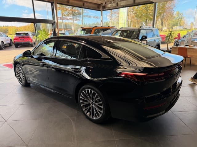 Bestune B70 2.0 TURBO 218 CV, Foto 9 von 9