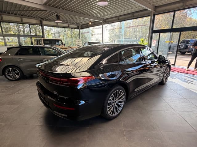 Bestune B70 2.0 TURBO 218 CV, Foto 2 von 9